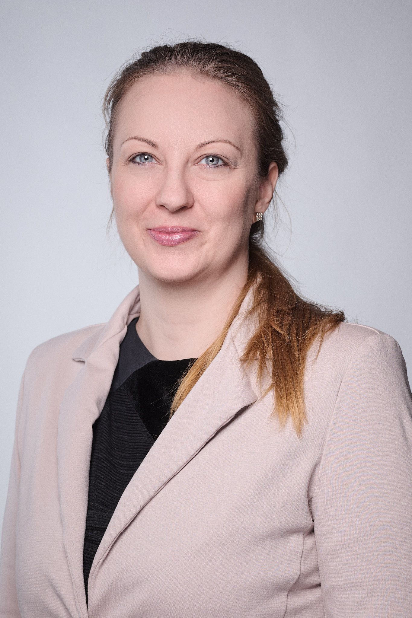 Sara Husar ©Sara Husar Sara Husar ©Sara Husar